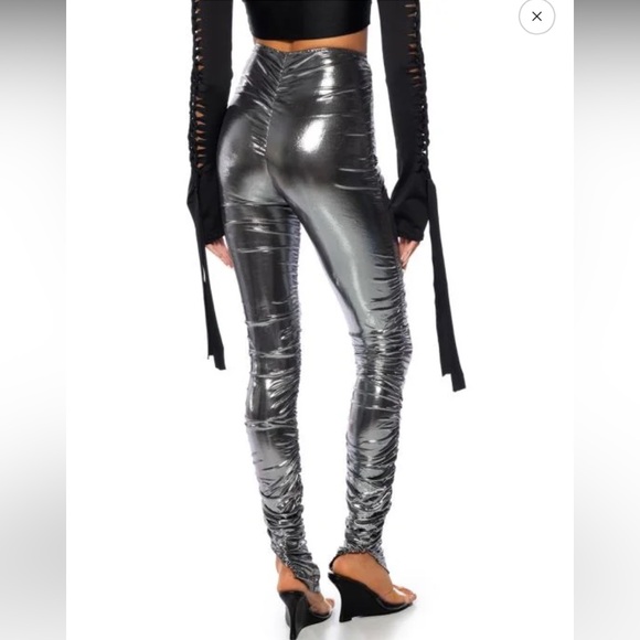 COPY - Cosmos Metallic Ruched Legging in Black NWT - Picture 4 of 8